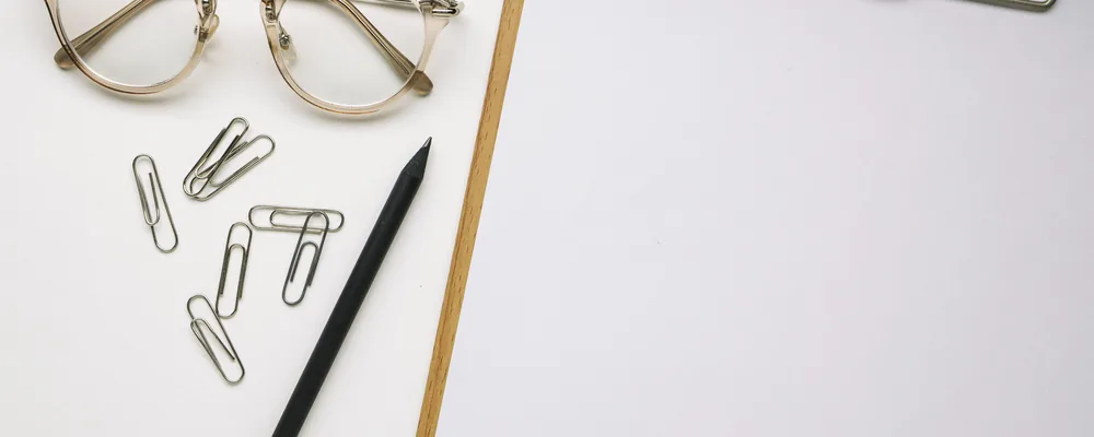 Presse-papiers, lunettes et trombones : structurer l'organisation et les processus d'une entreprise